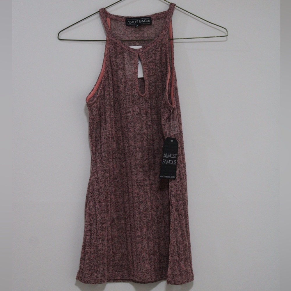 Almost Famous Women's Pink Sleeveless Top